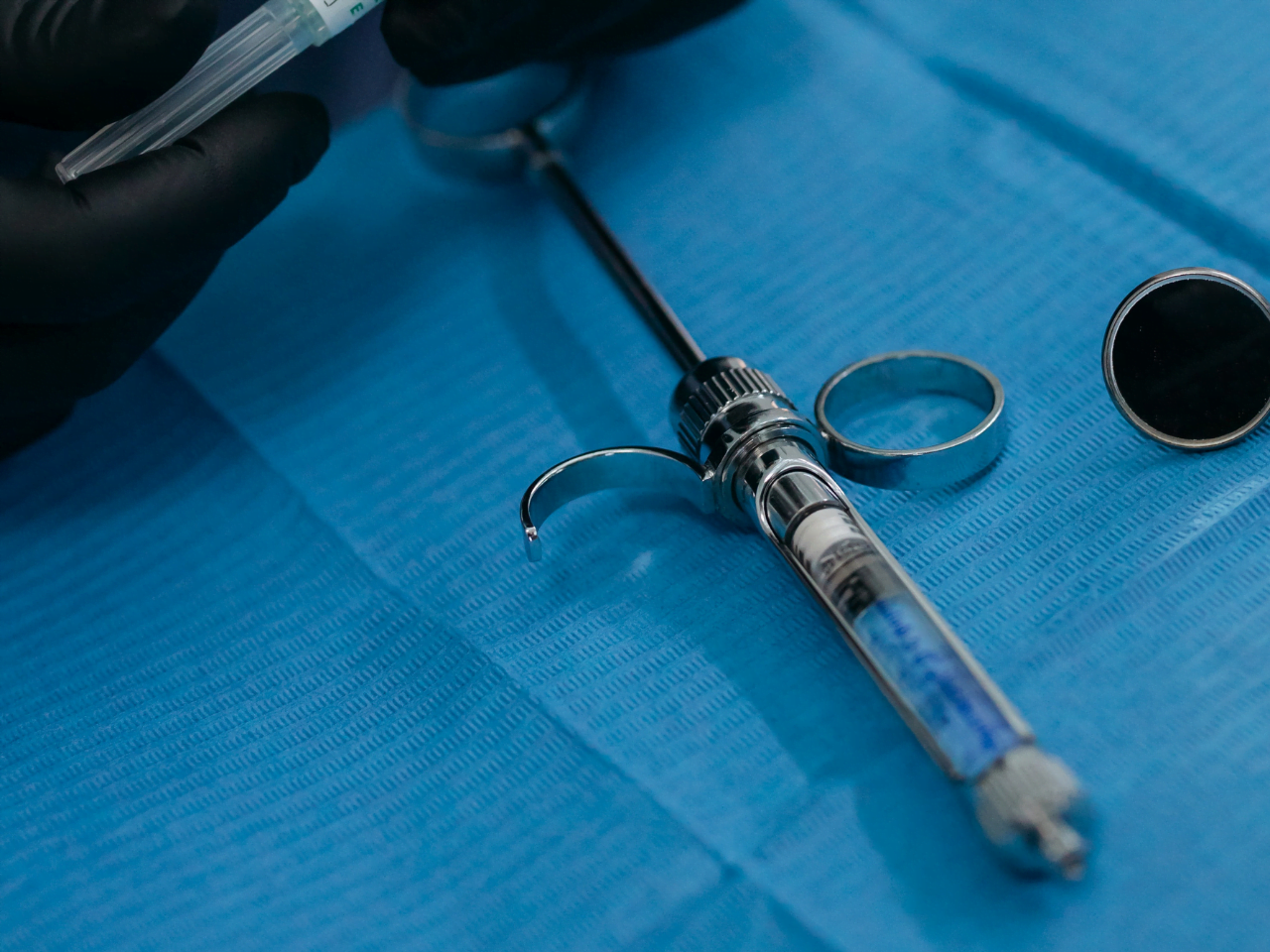 Pilot study of the effect of therapeutic photobiomodulation on postoperative pain in knee arthroplasty