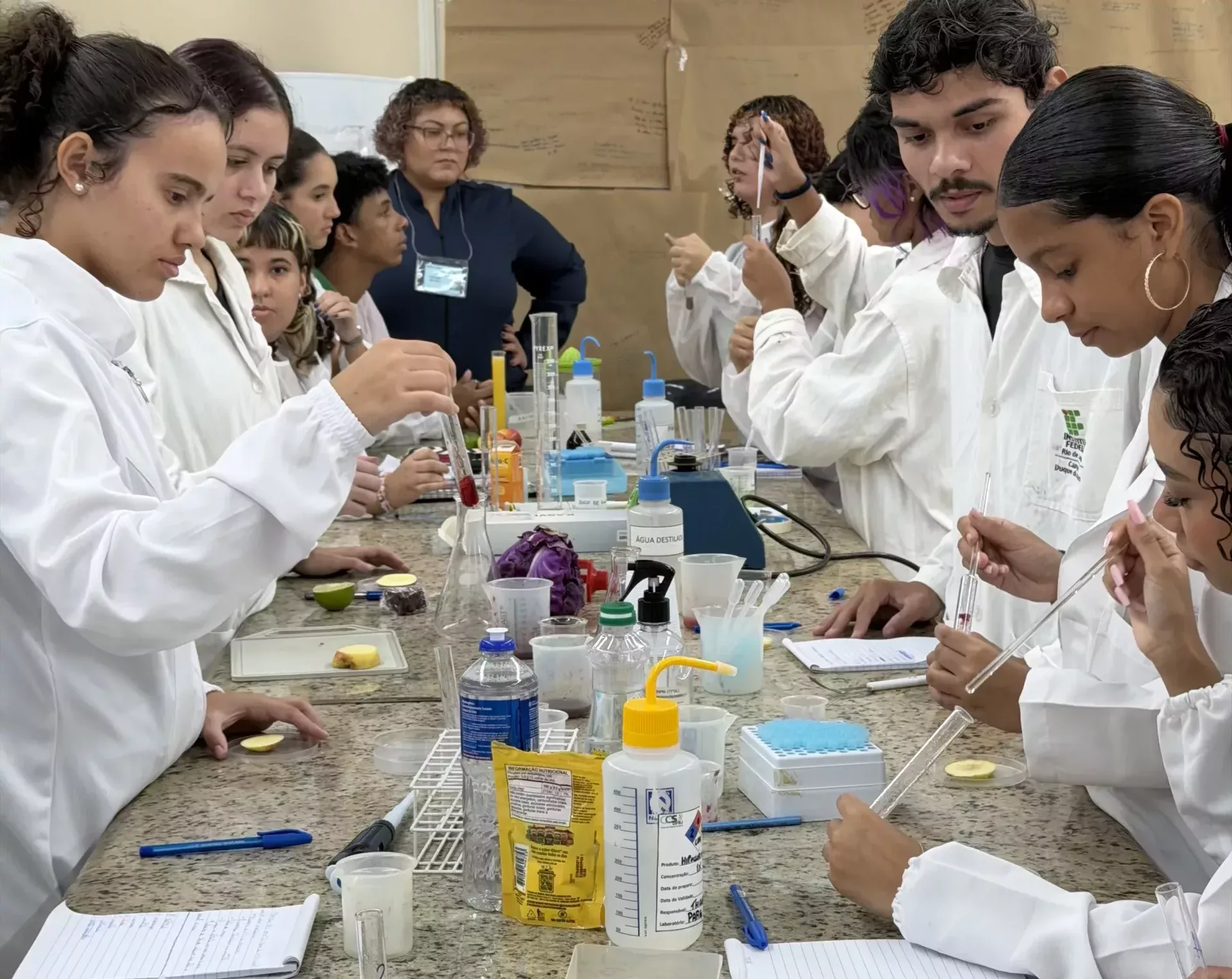 Alunas dos Cursos de Férias de ciências são aprovadas em universidades